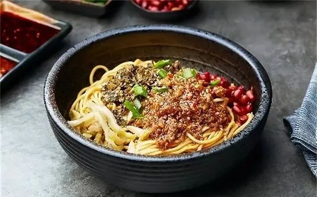常吃花生会升血糖？医生提醒：3种食物可能会有伤胰岛，建议少吃