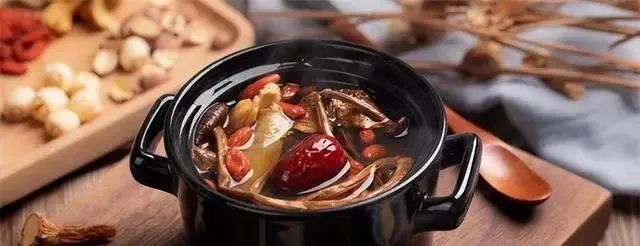 常吃花生会升血糖？医生提醒：3种食物可能会有伤胰岛，建议少吃