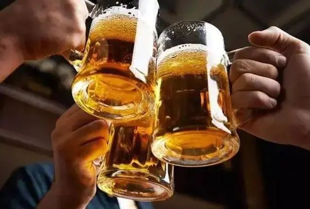 每晚喝一瓶啤酒，时间久了，身体会怎么样？医生告诉你答案