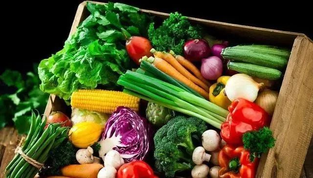 宁可大口吃肉，也要少吃这5道素菜，看似清淡，都是热量“炸弹”