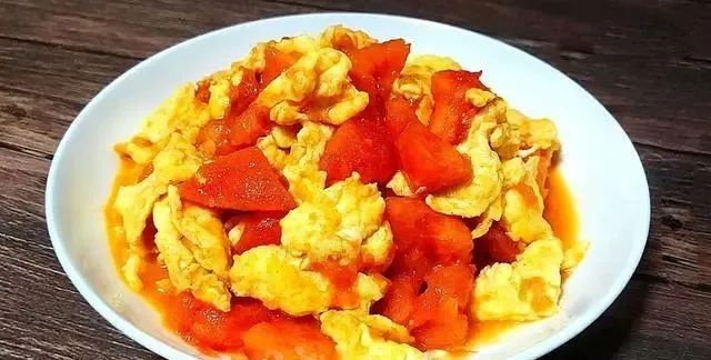 宁可大口吃肉，也要少吃这5道素菜，看似清淡，都是热量“炸弹”