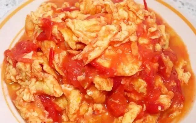 宁可大口吃肉，也要少吃这5道素菜，看似清淡，都是热量“炸弹”