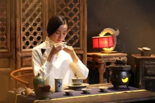 喝茶不利于健康？医生忠告：尽量少碰这3种茶，别不放在心上