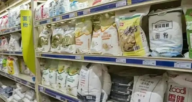 面粉不是越贵越好，内行支招：面袋上找4个“词”，优质又好吃