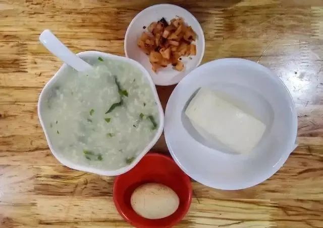 建议中老年人：早餐少吃馒头和稀饭，多吃这5样，低脂饱腹又健康
