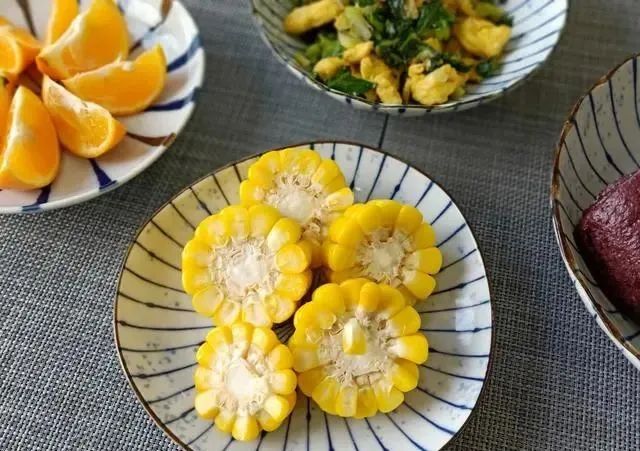 建议中老年人：早餐少吃馒头和稀饭，多吃这5样，低脂饱腹又健康