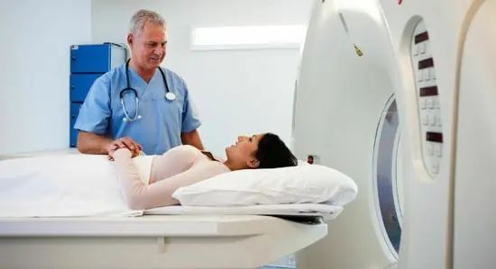 癌症多久不复发算治愈？医生提醒：若能满足四个标准，偷着乐吧