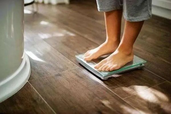 寿命与体重有什么关系？过了60岁，体重多少才合适？