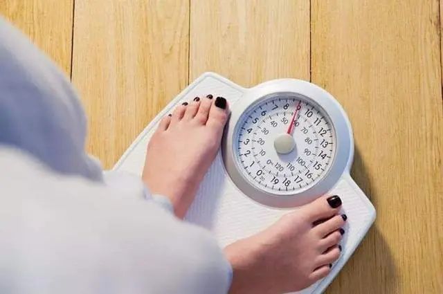 寿命与体重有什么关系？过了60岁，体重多少才合适？