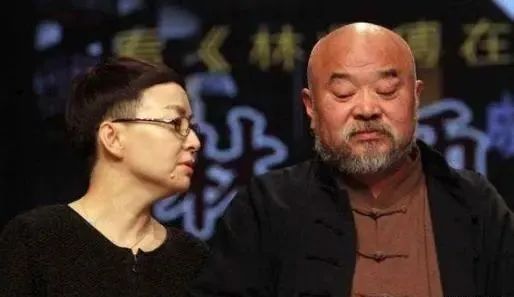 当年不顾医生劝阻，每天2包烟，顿顿8两白酒的李琦，如今成了这样