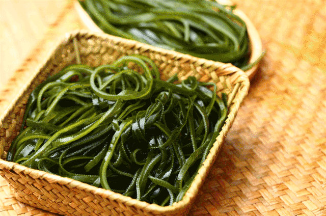 三伏天，这6种“碱性食物”要多吃，让家人健康过夏天