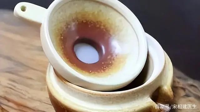 喝茶防癌还是致癌？医生提醒：3种喝茶方式容易致癌，注意避免