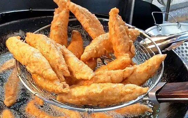 胃病不能吃“馒头”？医生劝告：想要养胃，尽量避开这4种食物