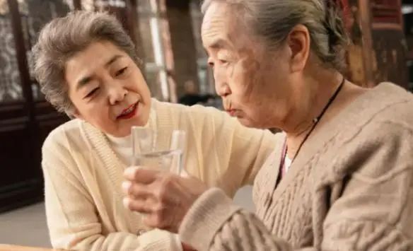 血糖高的人饭后或会出现5种表现，若没有出现或说明血糖稳定