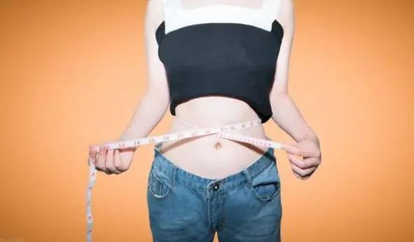 长期不吃晚餐，除了变瘦，或还可以缓解这4个问题，建议了解