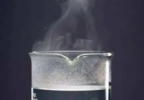 医生：真正伤身的水，并非千滚水和隔夜水，而是它，能不喝就不喝