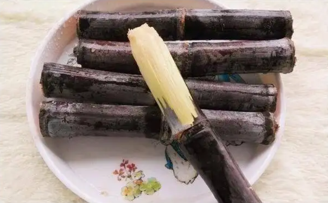 三甜伤肝，要少吃，二苦养肝，要多吃，不妨看看你吃对了没有？