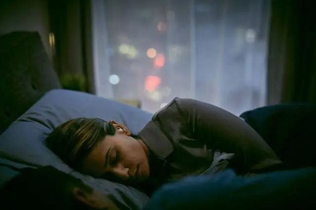 “晚上起夜”和“不起夜”，哪种人更健康？
