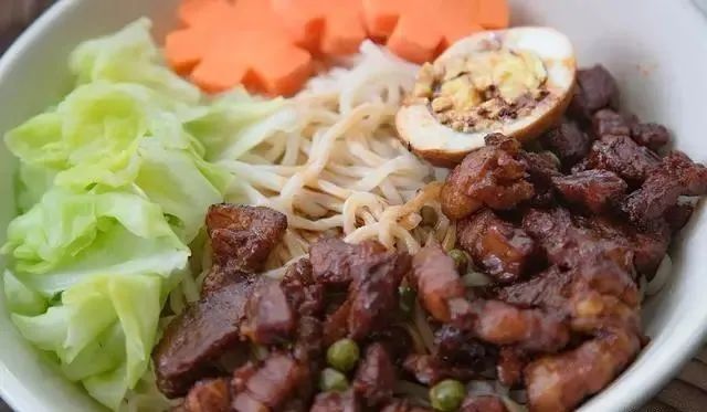 山东人的一日三餐，看完终于明白：为啥山东人被叫“山东大汉”了