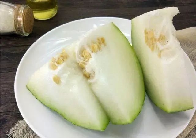 明日小满，谨记“吃五样、忌三满”，祛湿防苦夏，全家顺利过夏天
