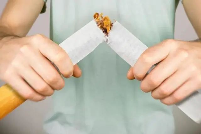 长期吸烟的人，突然把烟戒掉，是好事还是坏事？老烟民了解下
