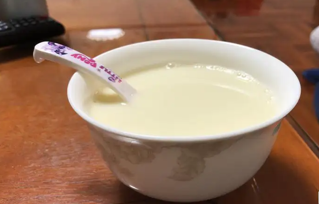女人有乳腺增生不可以喝豆浆？提示：少吃4物多吃3物，有助于恢复