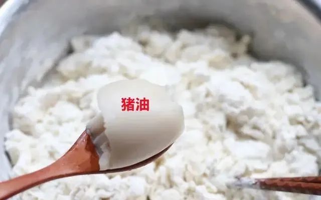 蒸馒头发面，只加酵母是不对的！面案师：牢记5诀窍，馒头白又香