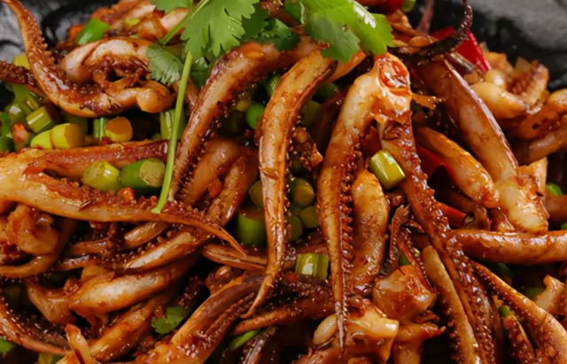 血脂高的人或是面条吃多了？建议：想降脂的人，2种食物最好少吃