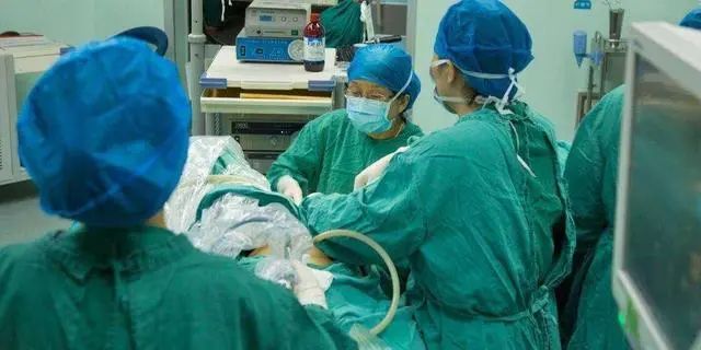 即使夫妻之间感情恩爱，4样东西也尽量别共用，建议了解