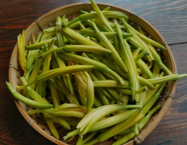 为何患癌的人群越来越多？医生建议：这6种蔬菜要少吃