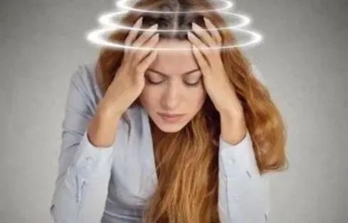 经常头晕是怎么回事？可能是这4种病，如果出现，别大意了