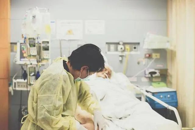 吸烟越多的人，反而越不容易得肺癌，可信吗？真相原来是这样的