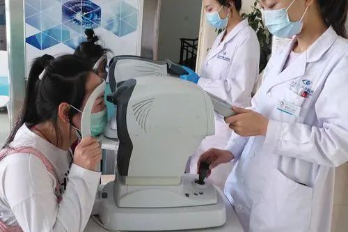 为啥医生不做近视眼手术呢？真的有后遗症吗？眼科医生说出大实话
