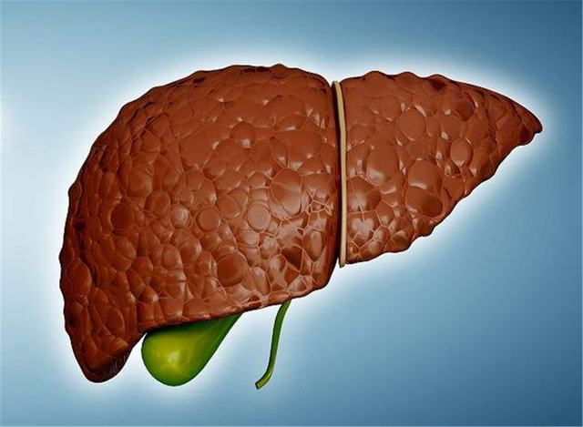 肝硬化，不能吃蜂蜜？医生提醒：真正不能吃的，是这4种食物