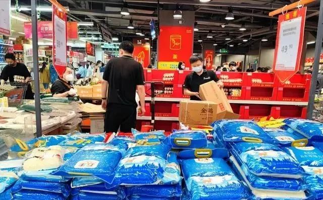 特殊时期，上海老弟的囤货经验总结：最应该囤的不是大米和蔬菜