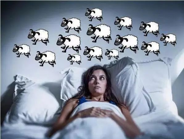为啥一到凌晨3、4点就早醒？内科主任：身体这2处可能“堵”了