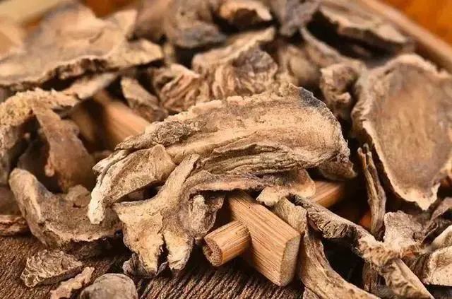 三种中药，不仅有毒还会致癌，已被国家药典禁用，别再无知犯错