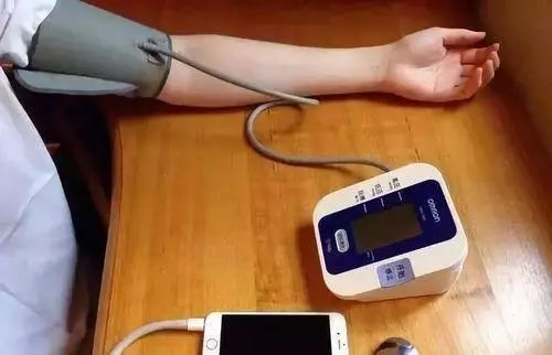 50岁后，标准血压和心率是多少？不妨对照自查，看你是否达标？