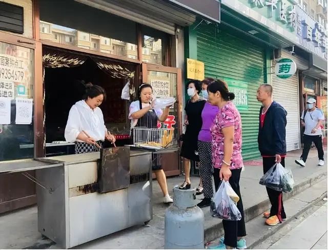 吃油条会危害身体健康吗？看完本文，你或许该改变想法了