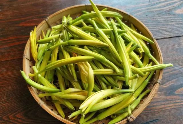 为何我国患癌的人群越来越多？医生建议：这6种蔬菜要少吃