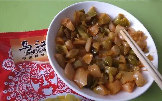 上海小伙建议囤的6类物资，分别指啥？过来人的经验总结，要重视
