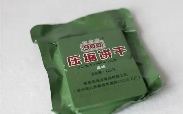 上海小伙建议囤的6类物资，分别指啥？过来人的经验总结，要重视