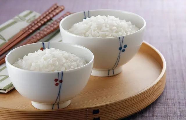 米饭二次加热对身体“有害”？这6种食品，尽量别二次加热