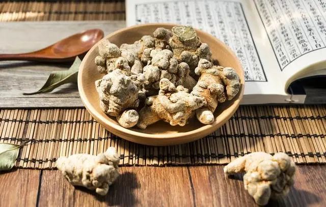 经常吃三七粉，对肝脏有哪些影响？提醒：3类人，最好别凑热闹