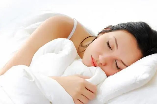 查出子宫肌瘤，能吃西瓜吗？医生：不想肌瘤增大，这5物尽量少吃