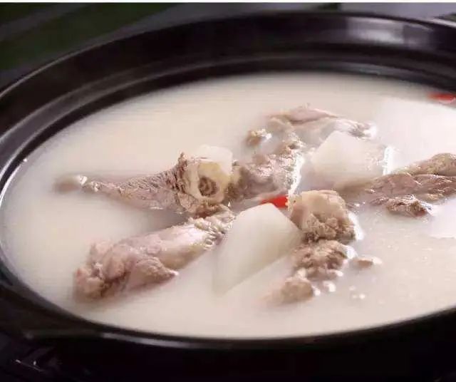 男人吃腰子能养肾？医生：真正补肾的是这4物，可能多数人不爱吃
