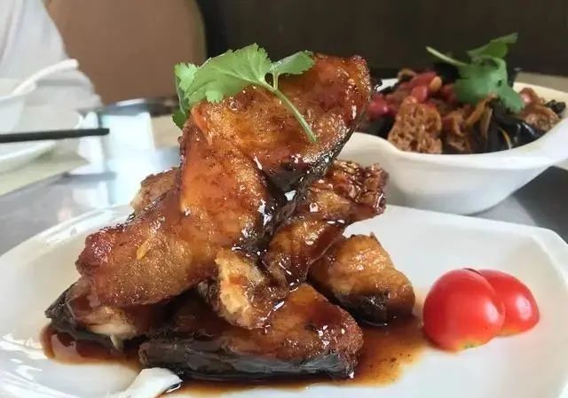 上海最出名的6大本帮菜，浓油赤酱，色浓味厚，北方人吃过都说好