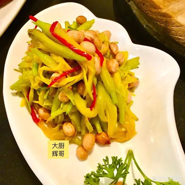 清明后气温升高，肝火旺！建议吃6种“降火菜”，润燥去火身体舒畅