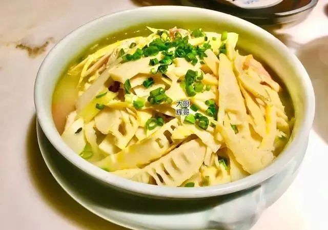 清明后气温升高，肝火旺！建议吃6种“降火菜”，润燥去火身体舒畅