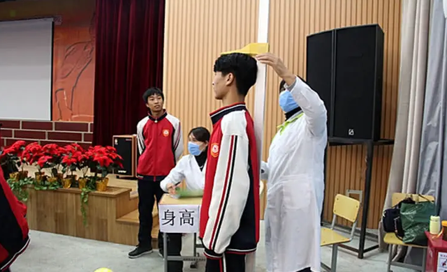 最佳儿童身高表，男孩女孩都齐全了！对照一下，你的孩子达标没？